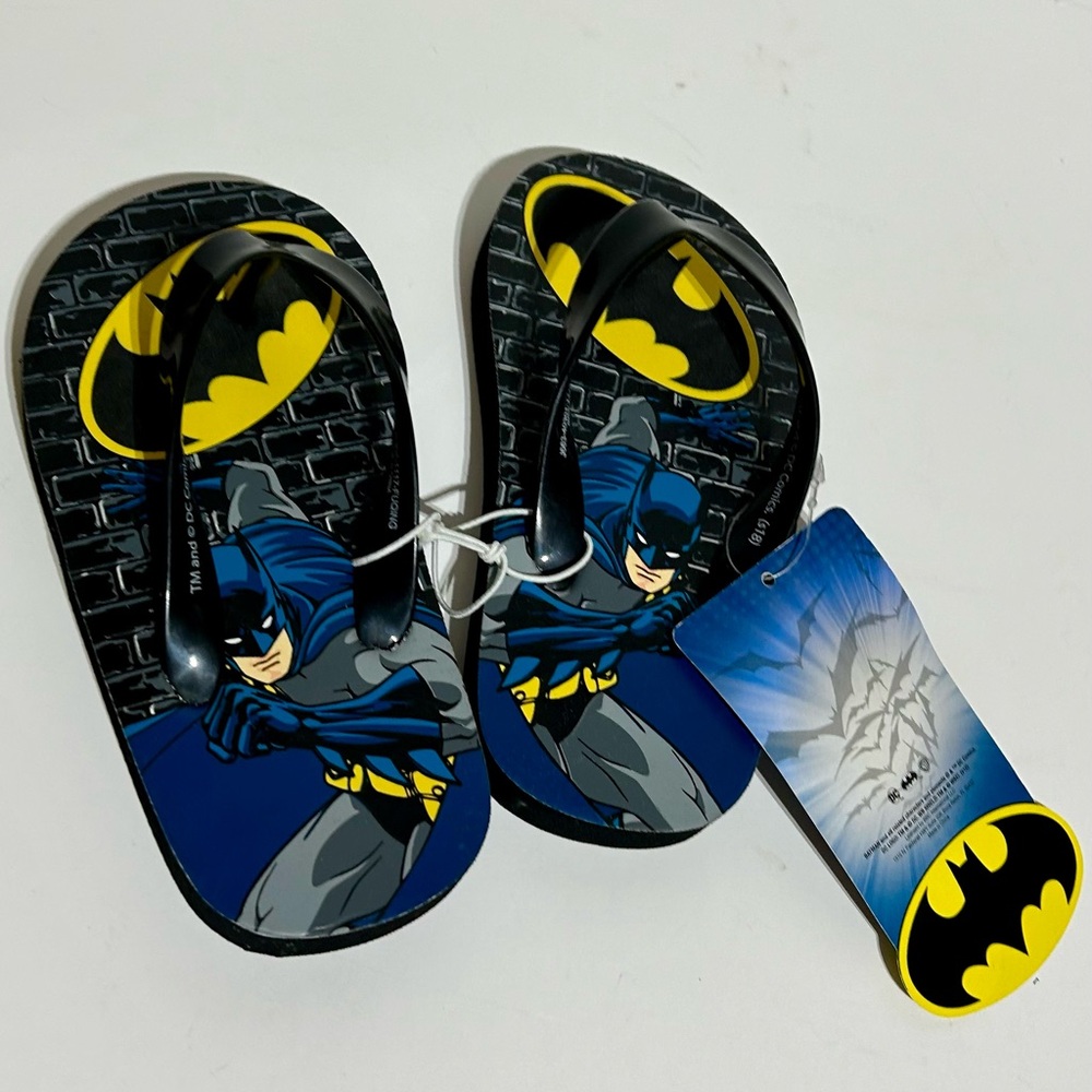 Batman DC Comic 40301 Flip Flops Sandals Shoes Youth Kids Size 9 New w/ Tag NWT